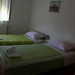 Apartment Anamarija With Sea View Sibenik
