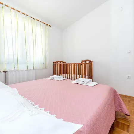 Apartment Anamarija With Sea View * Sibenik