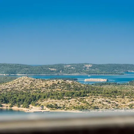 Apartment Anamarija With Sea View