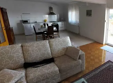 Apartment Anamarija With Sea View Apartment Sibenik