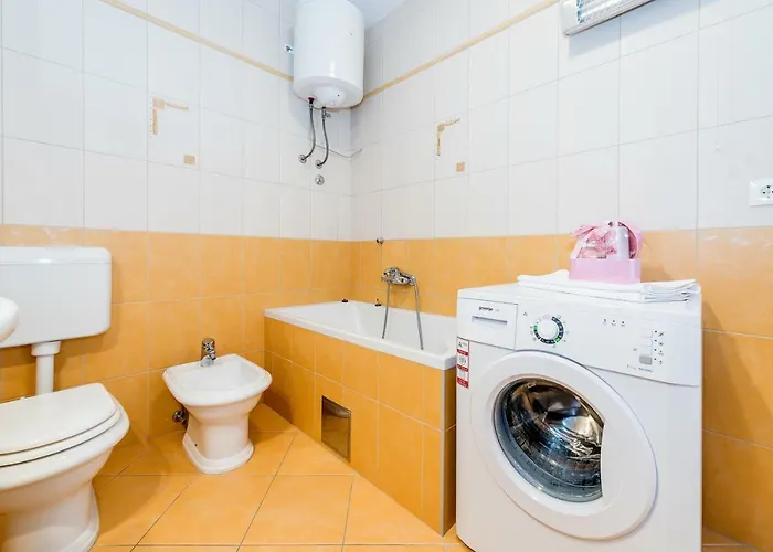 Anamarija With Sea View Šibenik